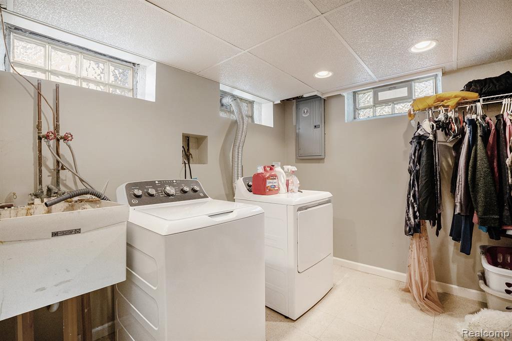 422 Jeffrey Avenue, Royal Oak, MI 48073 — Photo 22