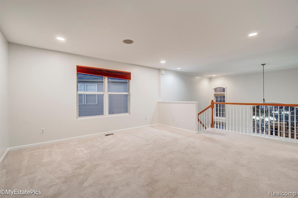 45101 BARTLETT Drive, Novi, MI — Photo 37