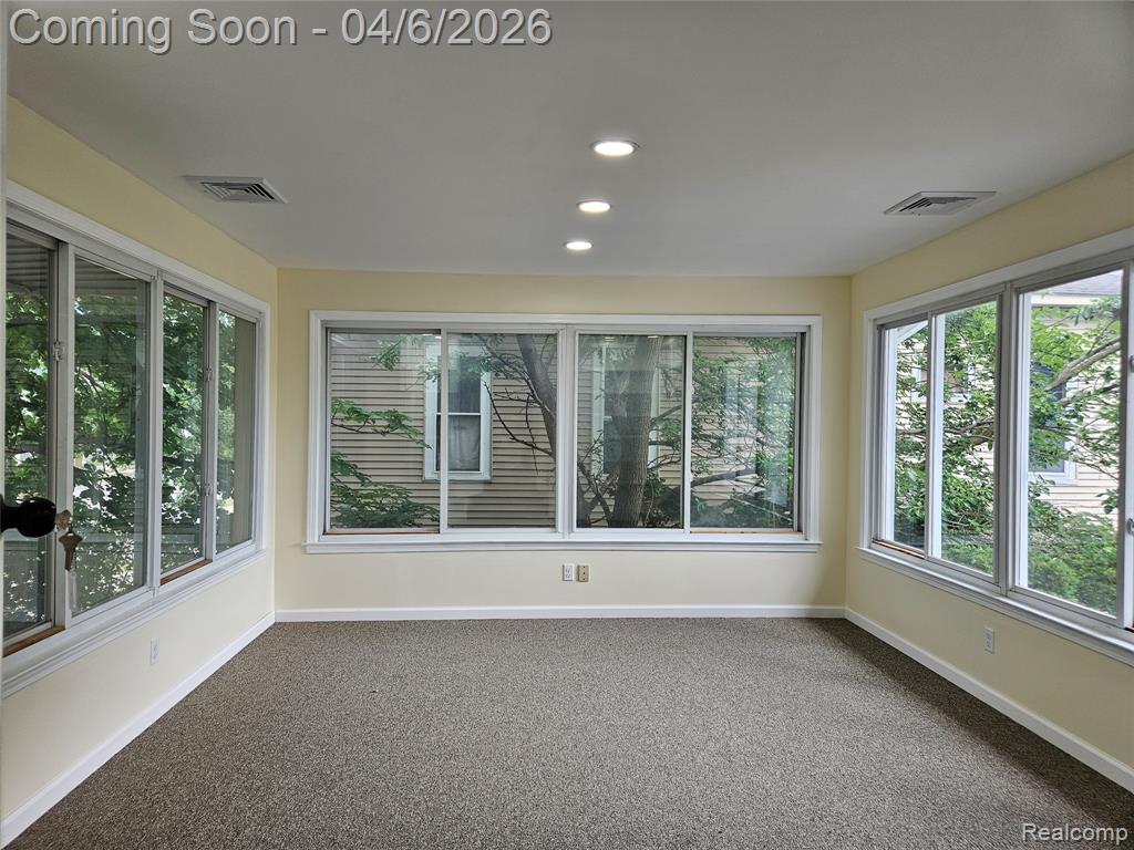 720 CHURCH Street, Flint, MI 48502 — Photo 12