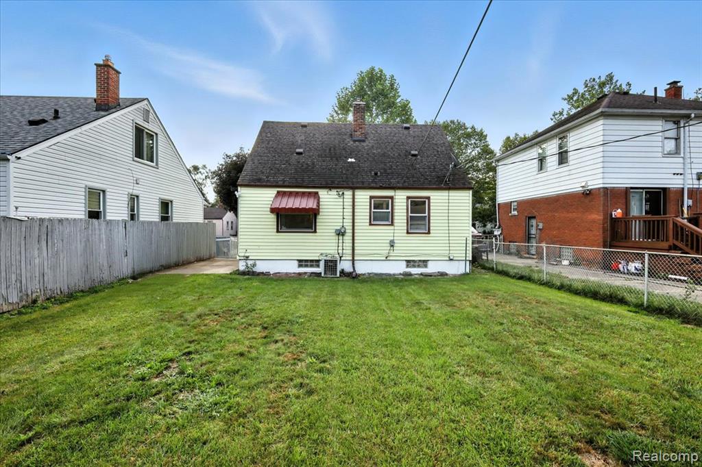 7445 Rockdale, Redford, MI 48239 — Photo 5