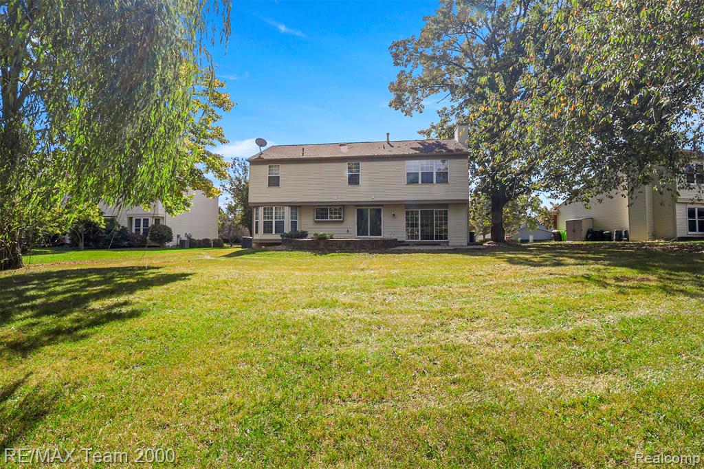 45225 Yorkshire Drive, Novi, MI — Photo 53