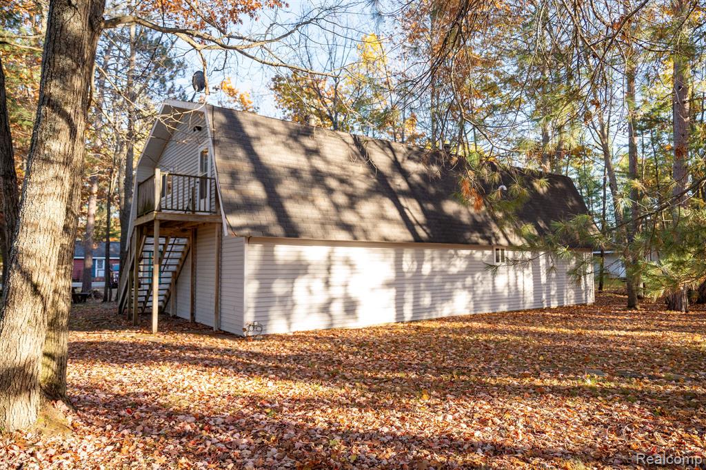 9887 W HIGGINS LAKE Drive, Roscommon, MI 48653 — Photo 12