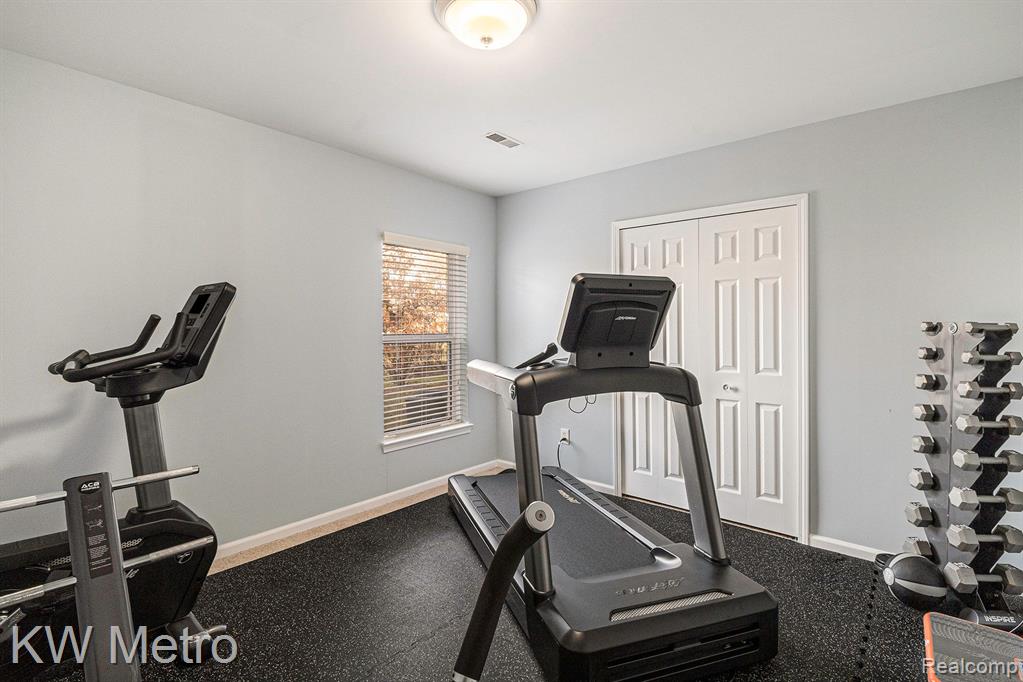 40637 LENOX PARK Drive, Novi, MI 48377 — Photo 23