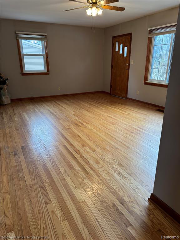 5010 Cass Elizabeth Road, Waterford, MI 48327 — Photo 8