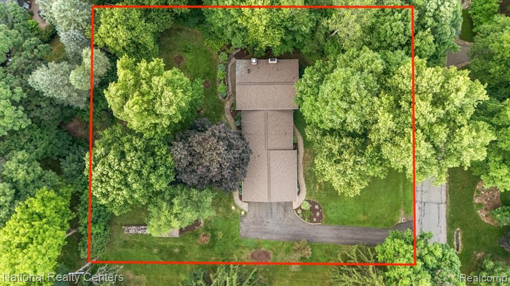 21201 E Chigwidden Street, Northville, MI 48167 — Photo 55
