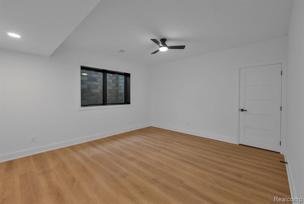 4546 Niagara Lane, Bloomfield Hills, MI 48301 — Photo 36