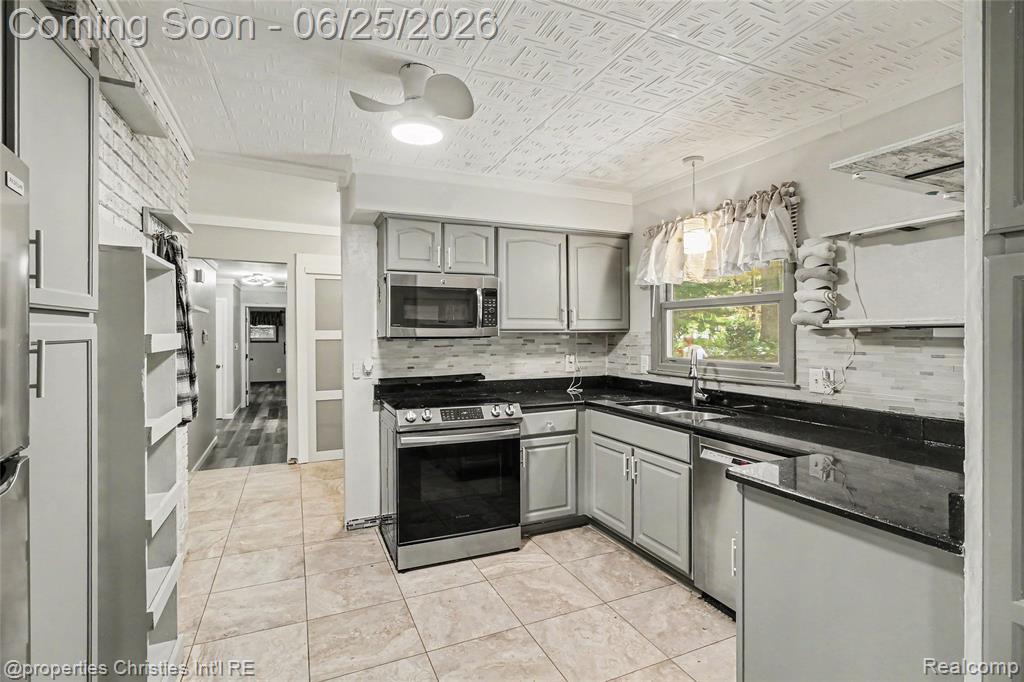 4863 Split Rail Drive, Brighton, MI 48114 — Photo 6