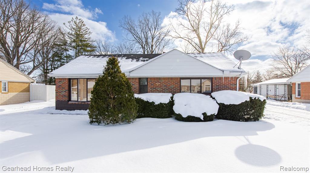 2340 Rollins Street, Grand Blanc, MI 48439 — Photo 2