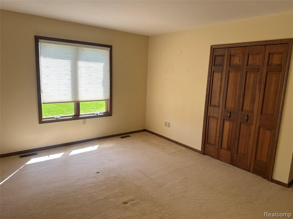 8329 Caribou Trail, Clarkston, MI 48348 — Photo 33