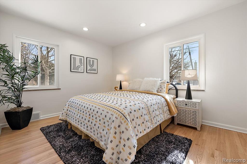 31060 E Rutland Street, Beverly Hills, MI 48025 — Photo 14