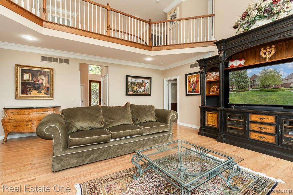 2483 Spyglass Drive, Oakland, MI — Photo 16