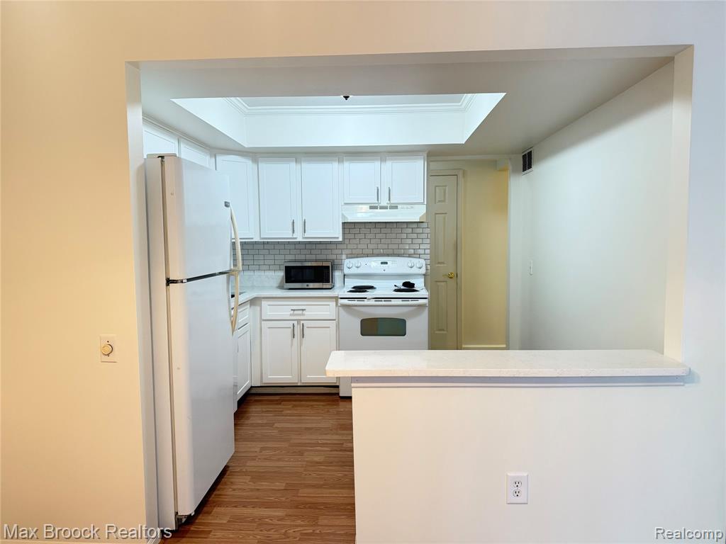 42720 Sheldon Place, Clinton Twp, MI 48038 — Photo 7