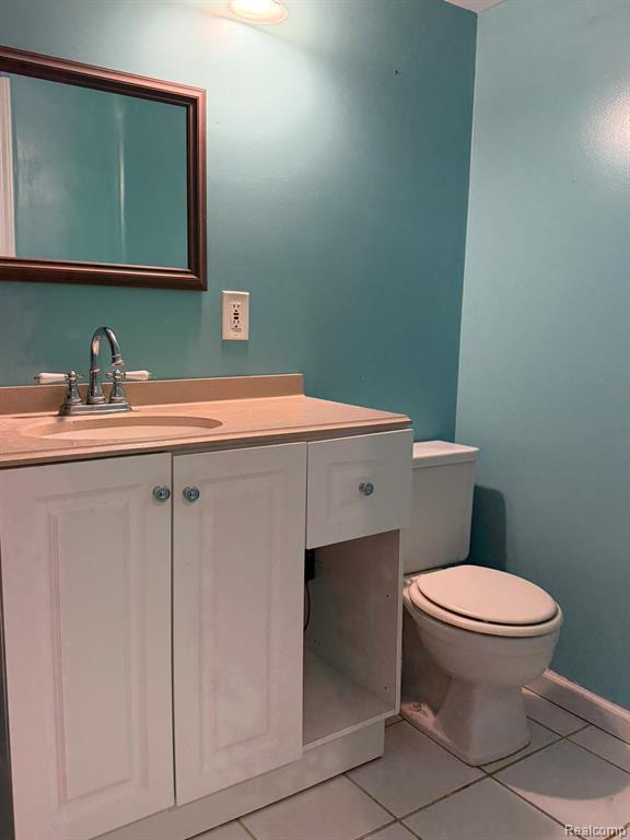 160 Ascot Avenue, Waterford, MI 48328 — Photo 18