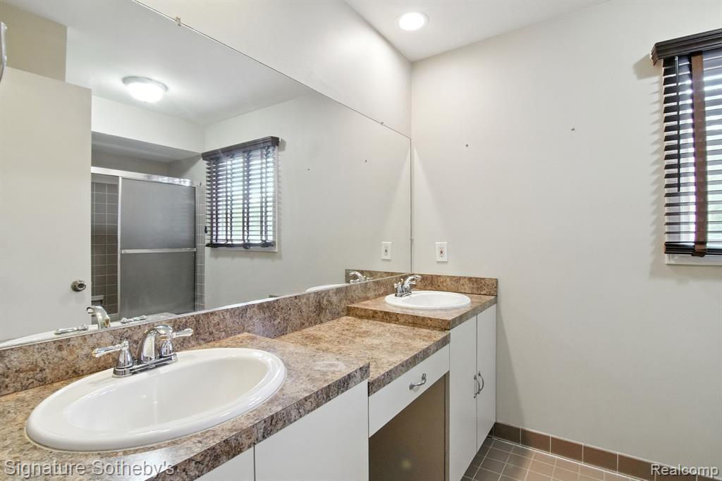 5130 Provincial Drive, Bloomfield Hills, MI 48302 — Photo 18