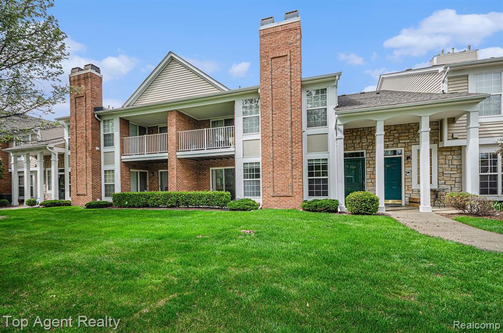4184 Berkshire Drive, Sterling Heights, MI 48314 — front exterior