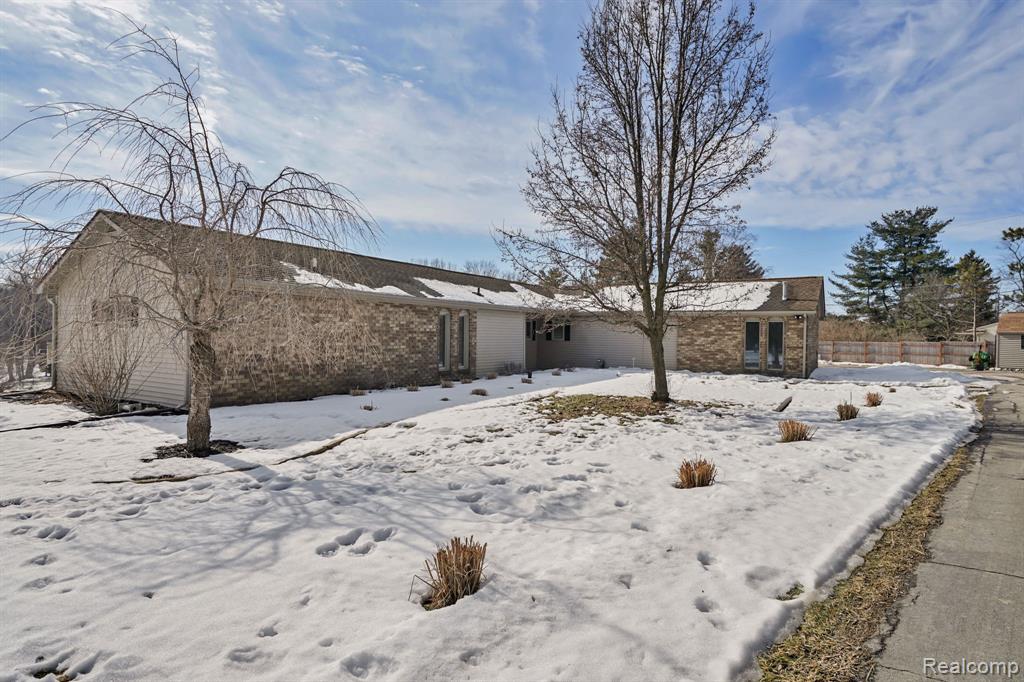 35 Leece Road, Ortonville, MI 48462 — Photo 3
