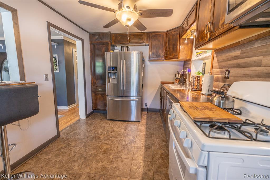 5981 N Dowling Street, Westland, MI — Photo 10