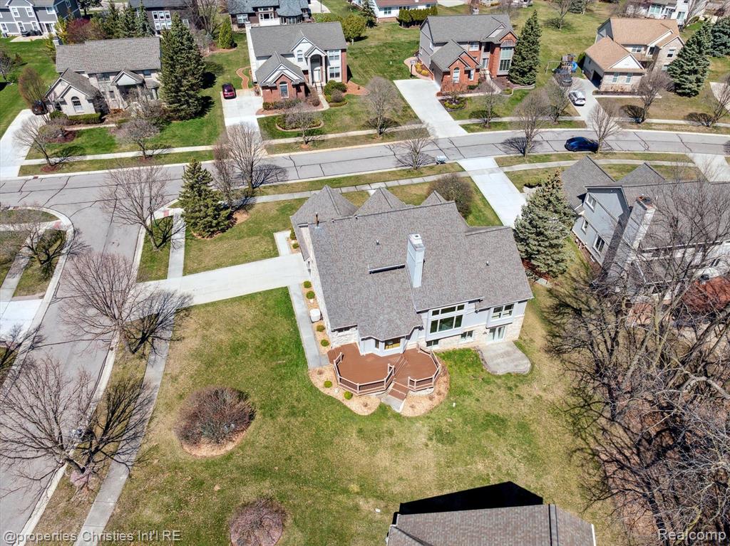 40611 PAISLEY Circle, Novi, MI 48377 — Photo 70
