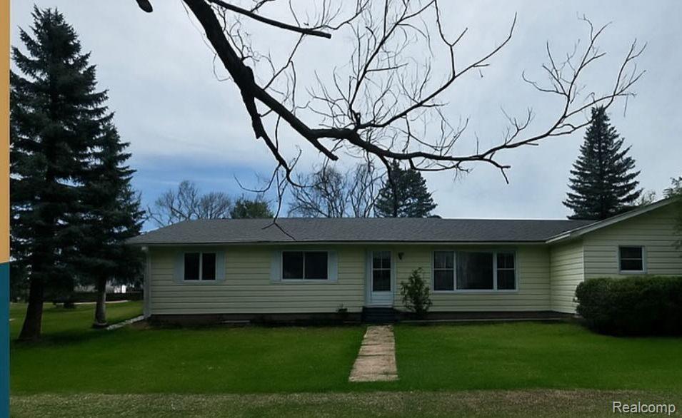 415 W STATE Street, Mancelona, MI 49659 — front exterior