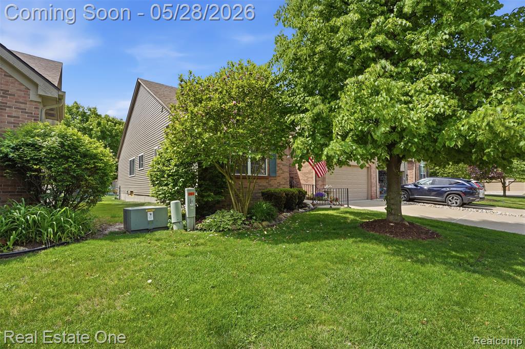 265 Winslow Circle, Commerce Twp, MI 48390 — Photo 2