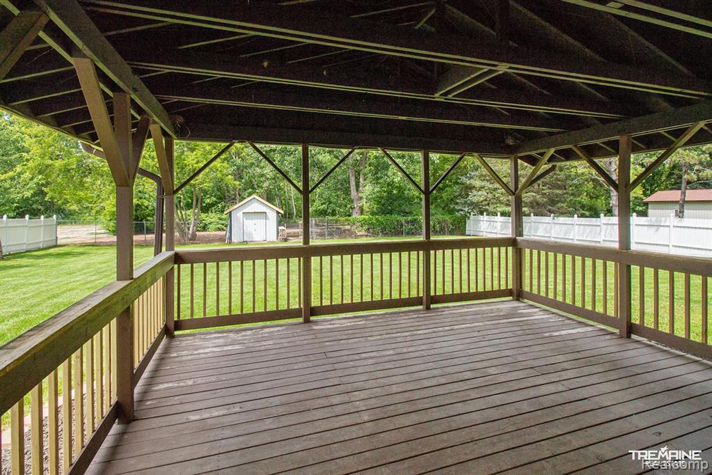 7469 N ELMS Road, Flushing, MI 48433 — Photo 18