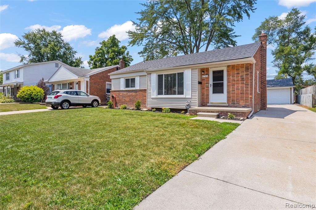 6735 Whitby Street, Garden City, MI