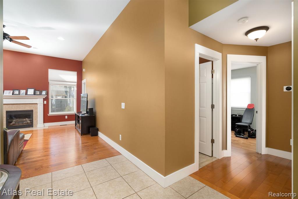 4400 Pebble Creek Boulevard, Burton, MI 48439 — Photo 11