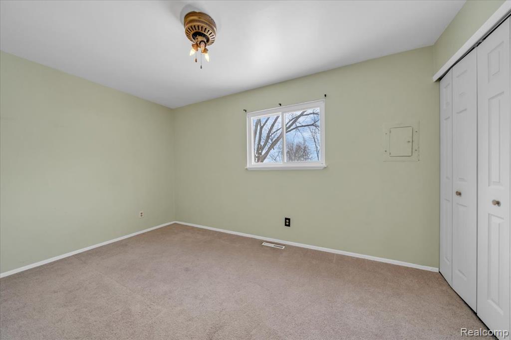 5151 Brobeck Street, Flint, MI 48532 — Photo 9