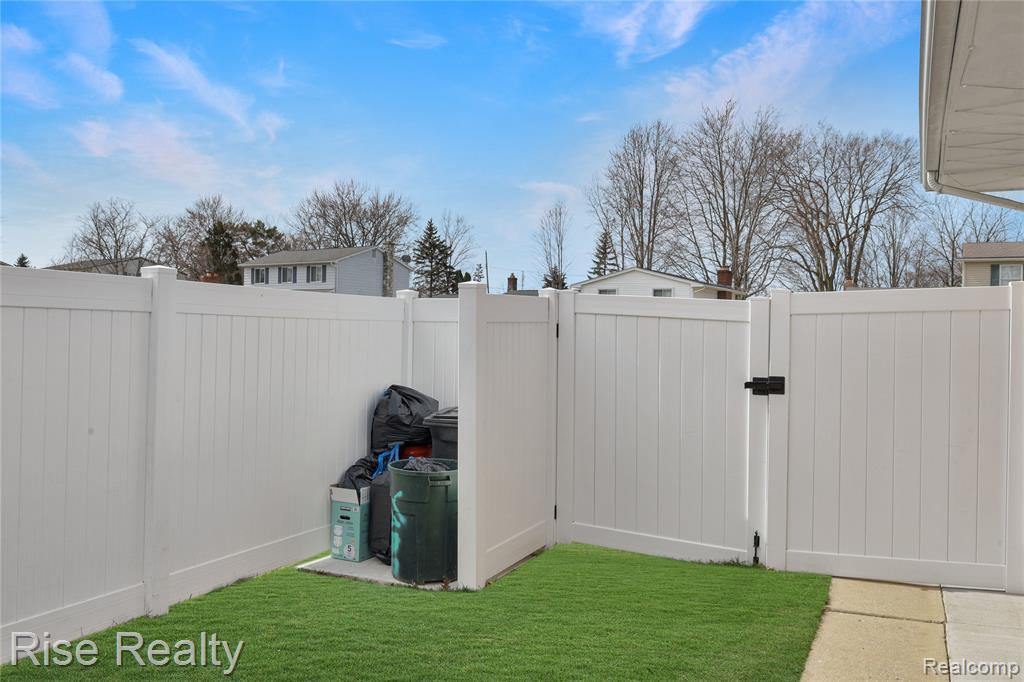 5407 Fairview Drive, Grand Blanc, MI 48439 — Photo 35