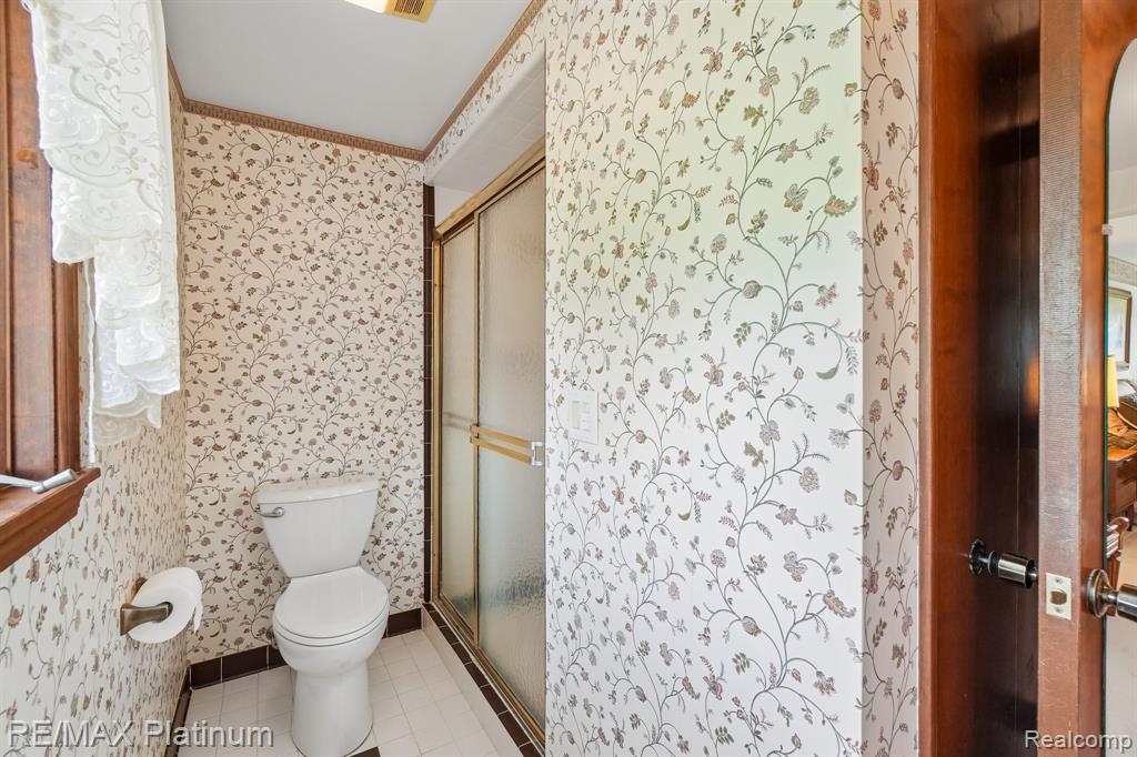 555 Crawford Farm Lane, Milford, MI 48380 — Photo 27