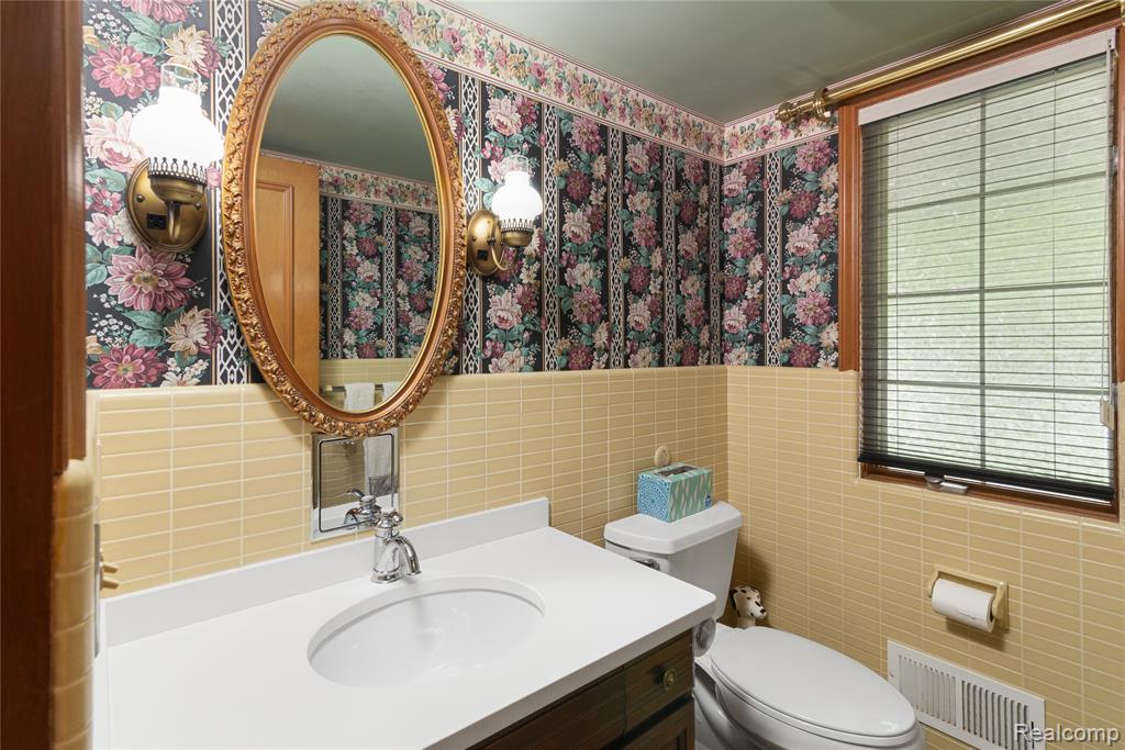 5505 Dolphin Street, East China, MI — Photo 18