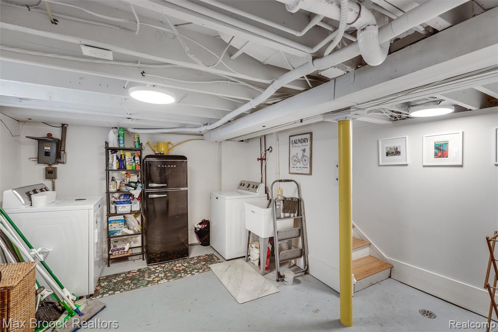 49 AMHERST Road, Pleasant Ridge, MI — Photo 27