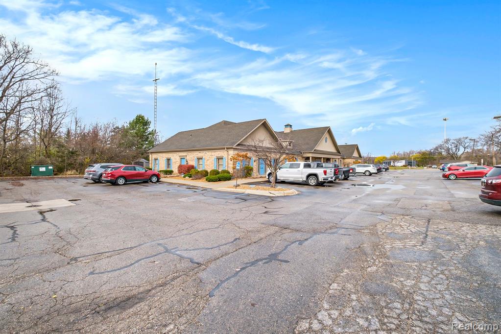 1063 W HILL Road, Flint, MI 48507 — Photo 28