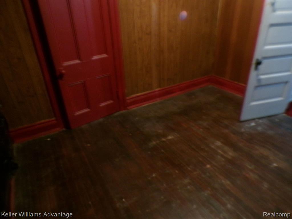 5111 SEYBURN Street, Detroit, MI 48213 — Photo 3