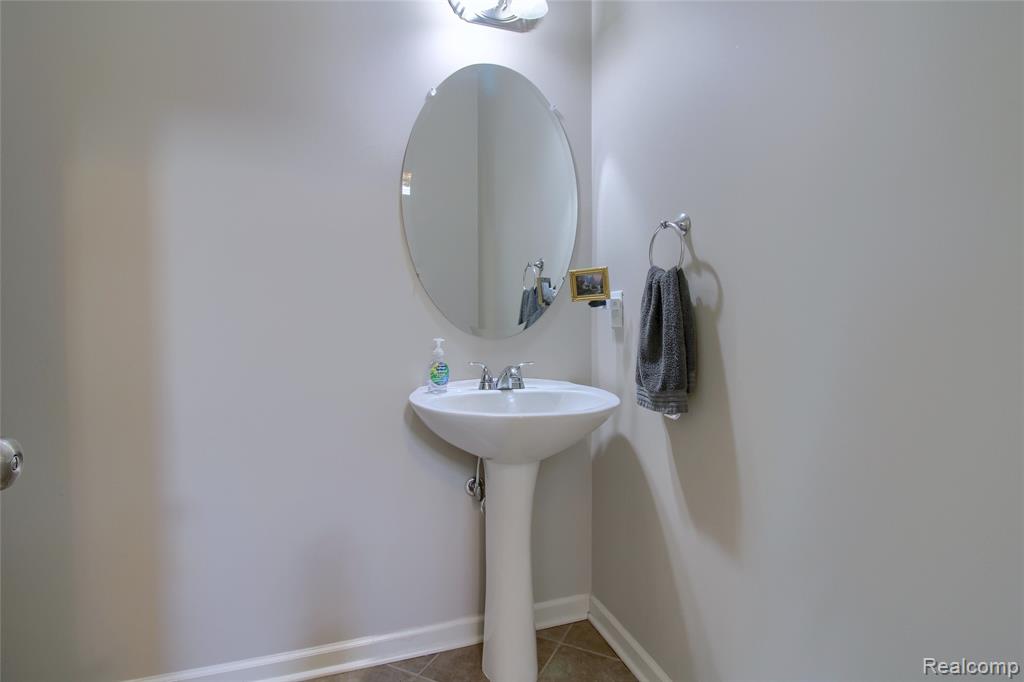 57649 Blossom Valley Trail, New Hudson, MI 48165 — Photo 20