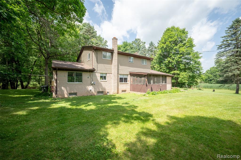 560 Coats Road, Lake Orion, MI 48362 — Photo 4