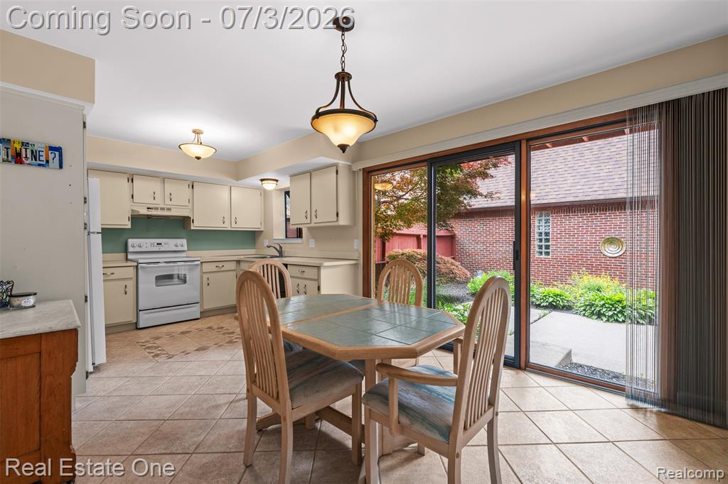 42185 Lochmoor Street, Clinton Twp, MI 48038 — Photo 14