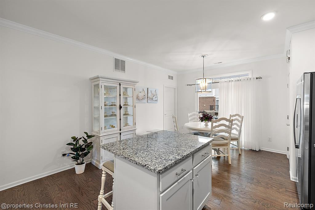 49521 LANTERN Way, 45, Canton, MI 48188 — Photo 10