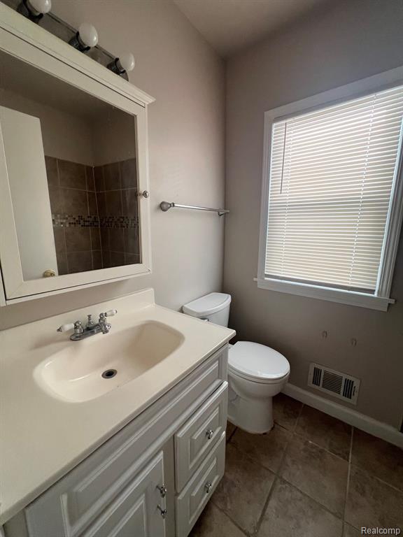 429 E Milton Avenue, Hazel Park, MI 48030 — Photo 10