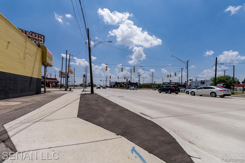 465 S Schaefer Highway, Detroit, MI 48217 — Photo 4