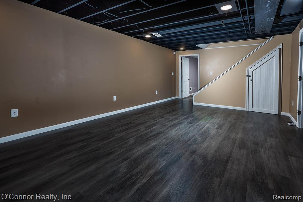955 Covington, Marysville, MI 48040 — Photo 25