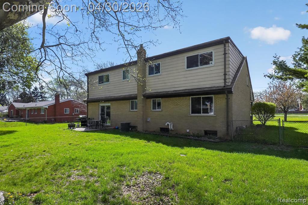 2141 E Hill Road, Grand Blanc, MI 48439 — Photo 28