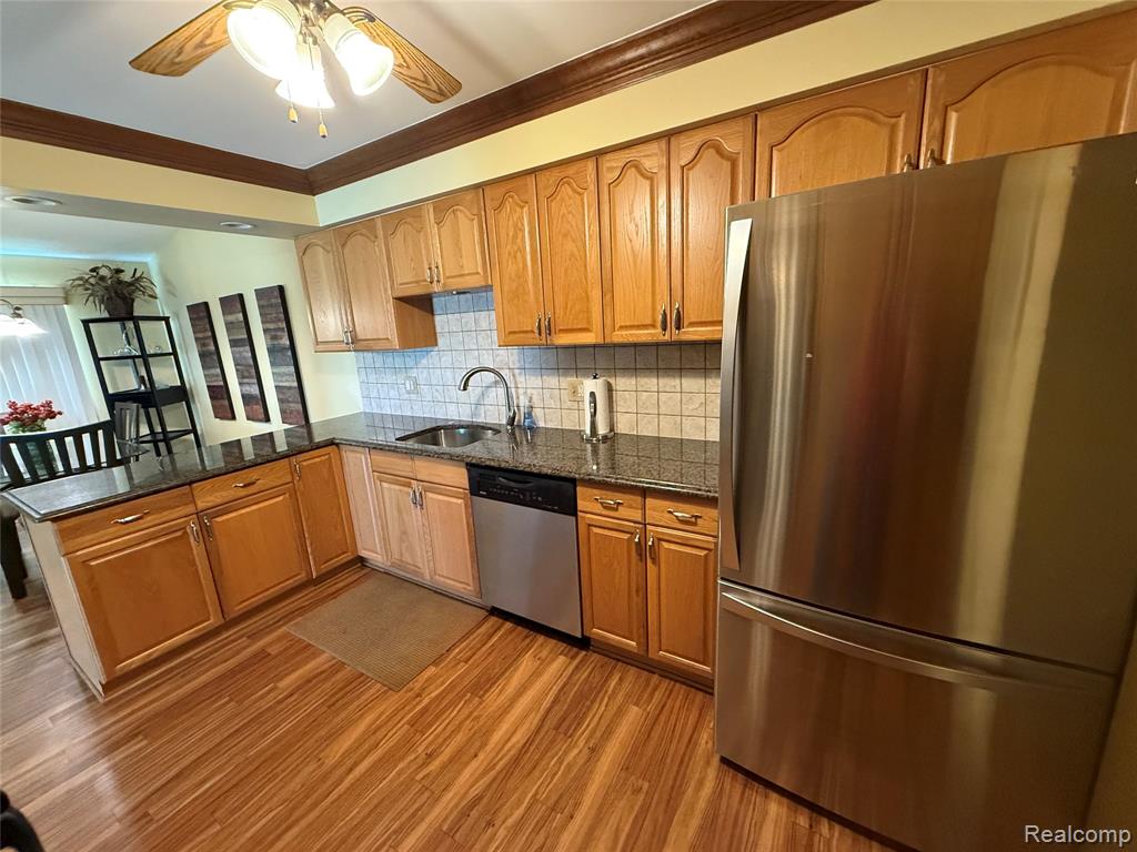 730 Country Club Dr Drive, 36, Saint Clair Shores, MI 48082 — Photo 18