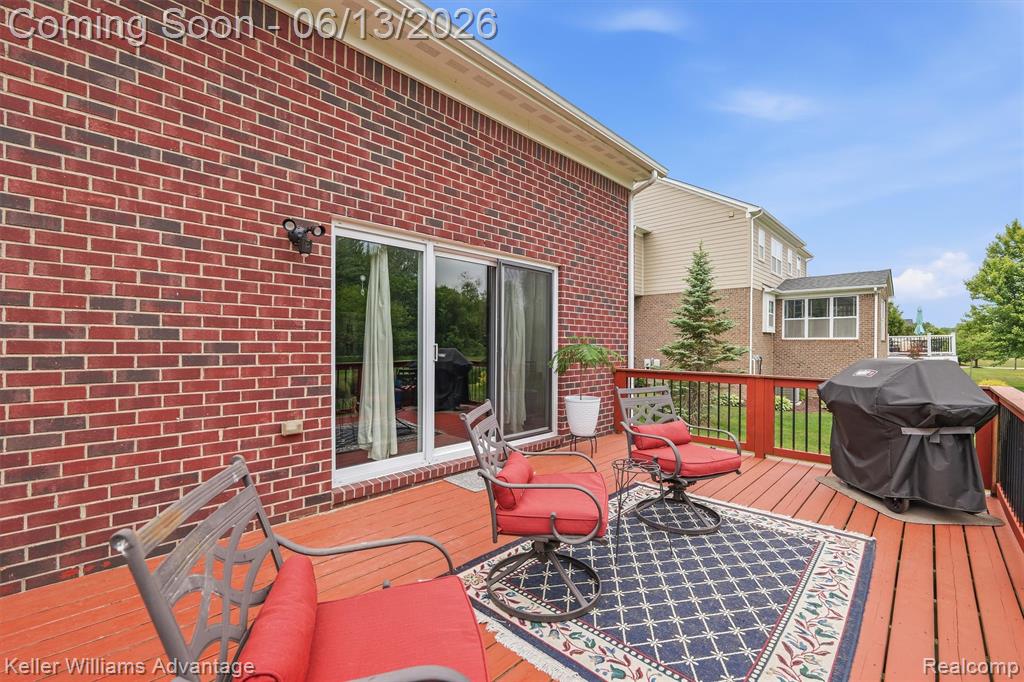 23740 Stoneleigh Drive, South Lyon, MI 48178 — Photo 53