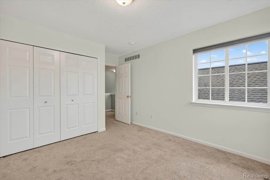 456 Lilly View Court, Howell, MI 48843 — Photo 19