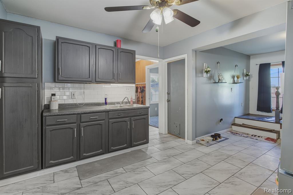 934 Cherry Street, Monroe, MI 48161 — Photo 9