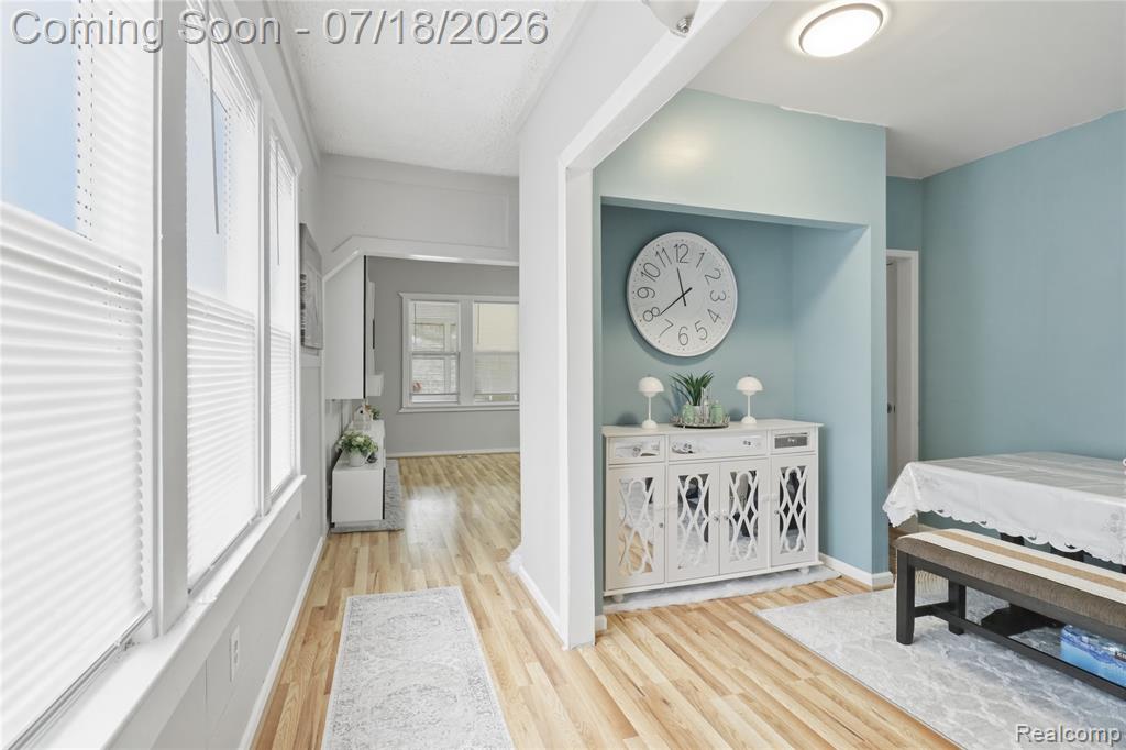 6915 Braun, Center Line, MI 48015 — Photo 8