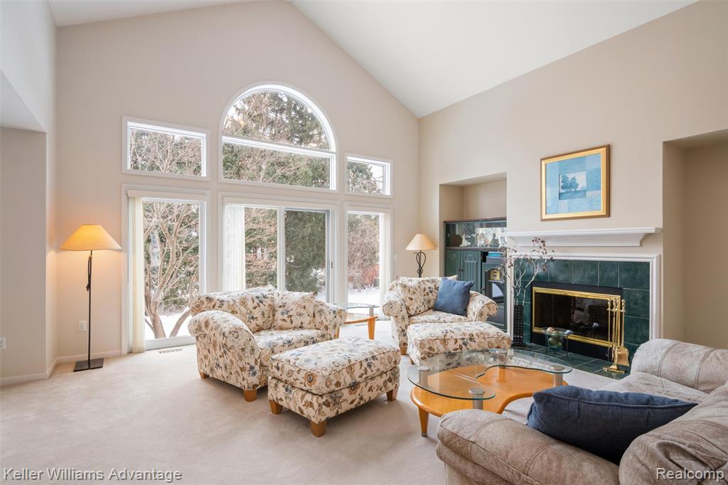 2850 Santia Drive, Troy, MI, 48085