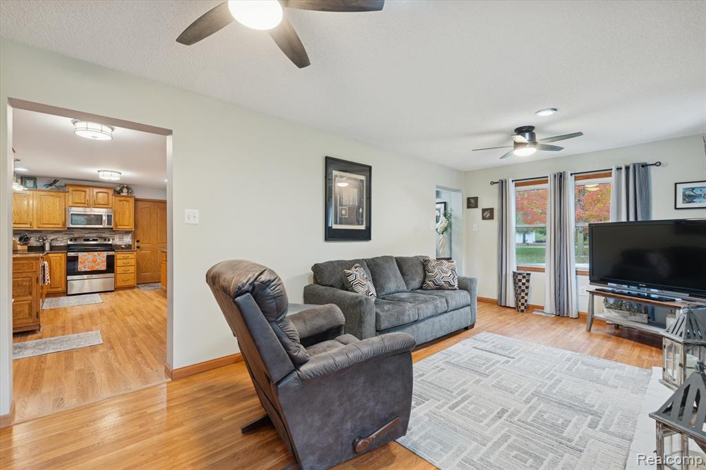 7233 W Lange Road, Fowlerville, MI 48836 — Photo 7