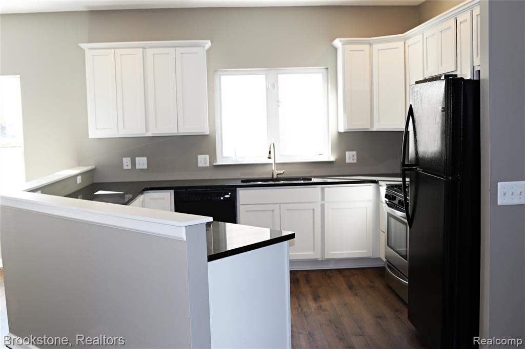 5624 Northcrest Crossing, Clarkston, MI — Photo 8